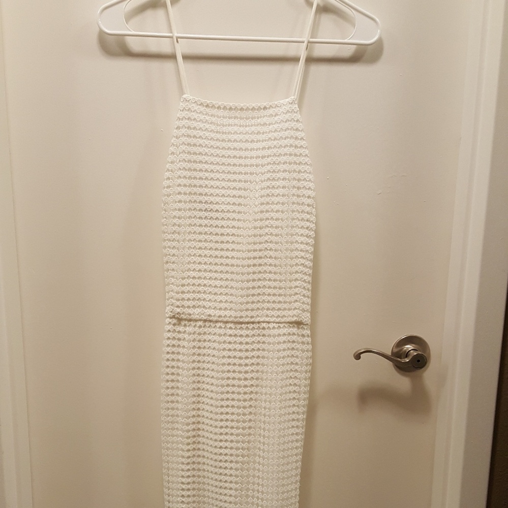 Guess - white dress w/ floral detail